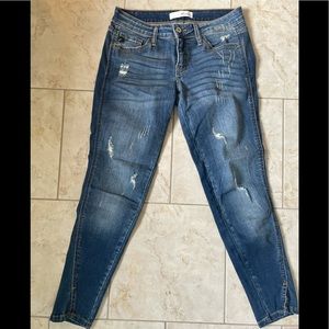 Kancan split hem ankle jeans